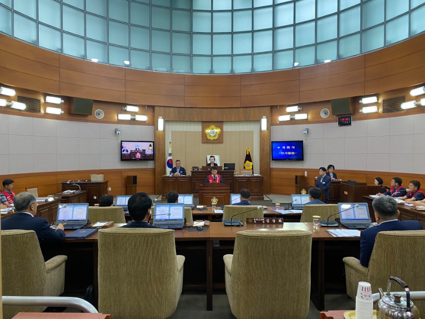 1. 봉화군의회, 제259회 임시회 개회.jpg