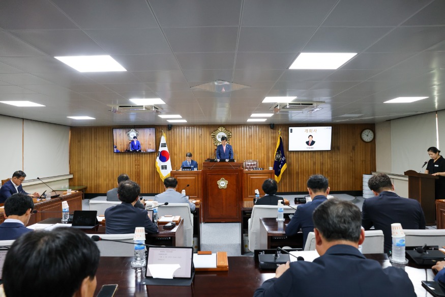 23.09.05.(화) 영주시의회 보도자료 사진 (1) (임시회).jpg